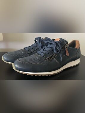 Paul Green Leather Zip Sneakers Navy Perforated Size UK 6.5/US 8.5-9 NEW w/box